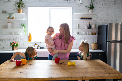 4 HEALTHY EATING TIPS FOR BUSY MOMS